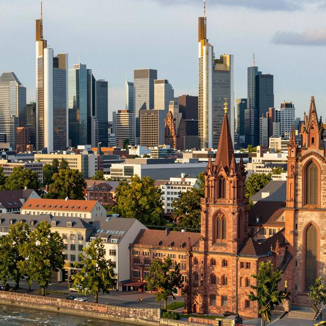 5-Day Independent Travel Guide to Frankfurt, Germany: An In-Depth Itinerary from the Financial Hub to the Historic Districts