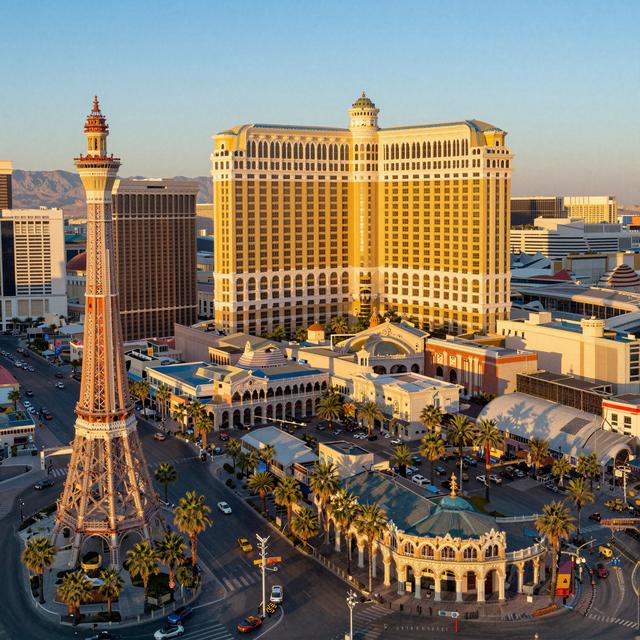 7-Day Self-Guided Travel Guide: An In-Depth Exploration of Las Vegas—From the City That Never Sleeps to Authentic Local Experiences