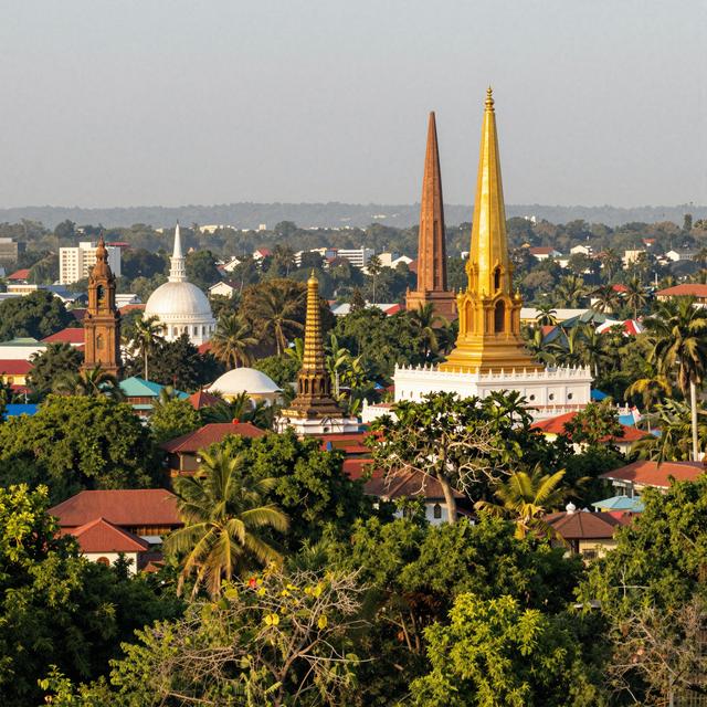 Traduction en français du texte touristique, en conservant le style rédactionnel :

Guide de voyage gastronomique de 7 jours au Sri Lanka : un périple des saveurs de Colombo à Kandy