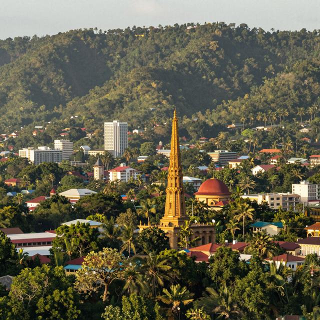 Traduction en français du texte touristique, en conservant le style rédactionnel :

Guide d’aventure en plein air de 7 jours au Sri Lanka : une expérience complète, des montagnes et forêts aux côtes maritimes