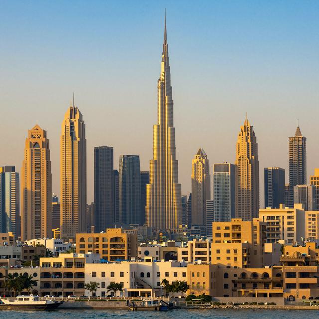 Panduan Pengalaman Budaya 4 Hari di Uni Emirat Arab: Menelusuri Kebudayaan yang Beragam di Dubai, Abu Dhabi, dan Sharjah