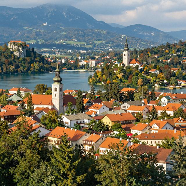 Guía de viaje independiente de 5 días por Eslovenia: Liubliana, el lago Bled y Cerknica